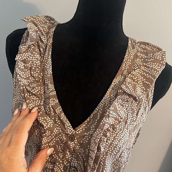 Ruffle collar and front sleeveless top. Cotton - Picture 2 of 7